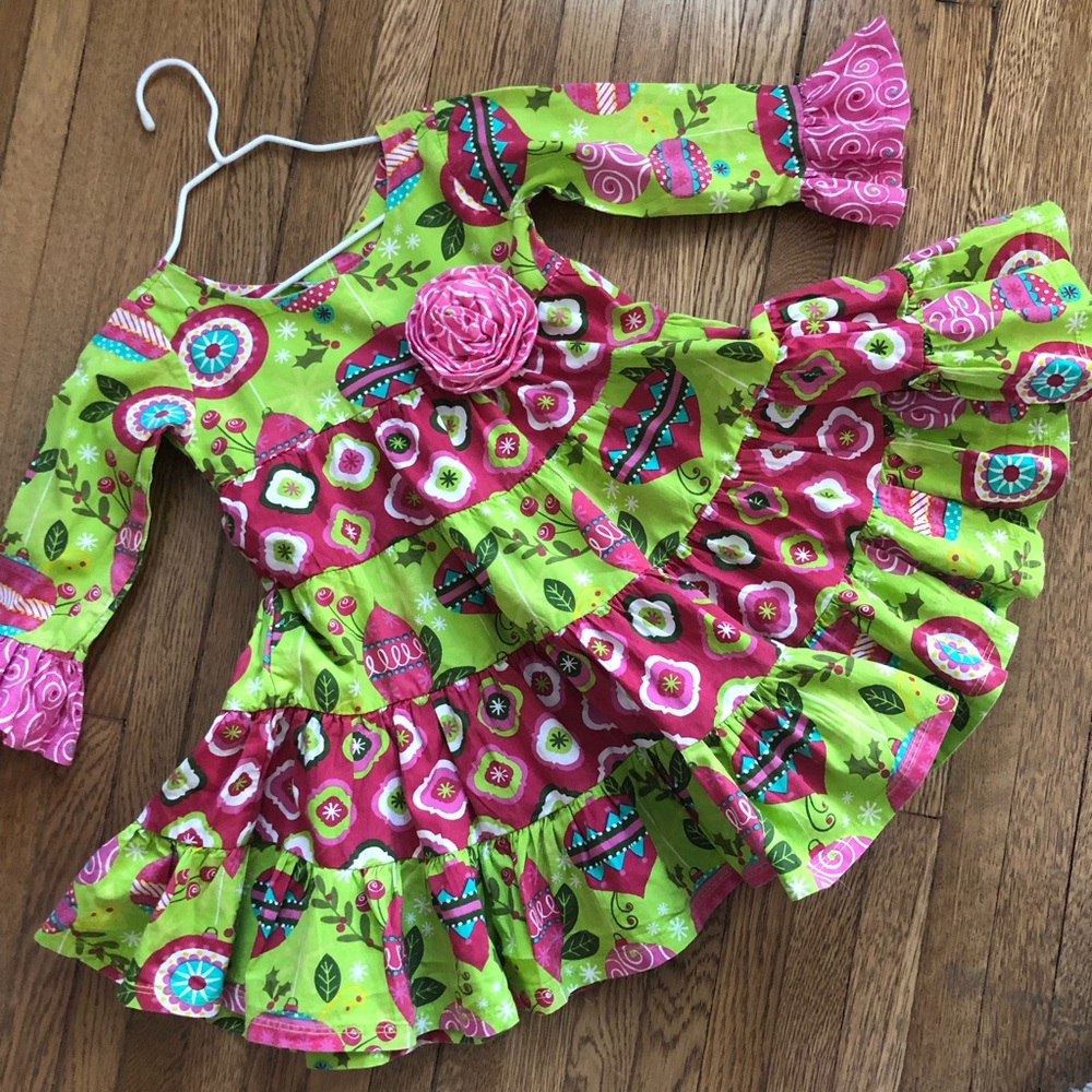 Jelly the Pug twirly Christmas dress 2t green pink red BELLS COLLECTION